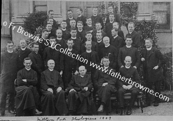 OLD GROUPS OF PROVINCE JUNIORS 1889 WITH FR.JAS.MURPHY